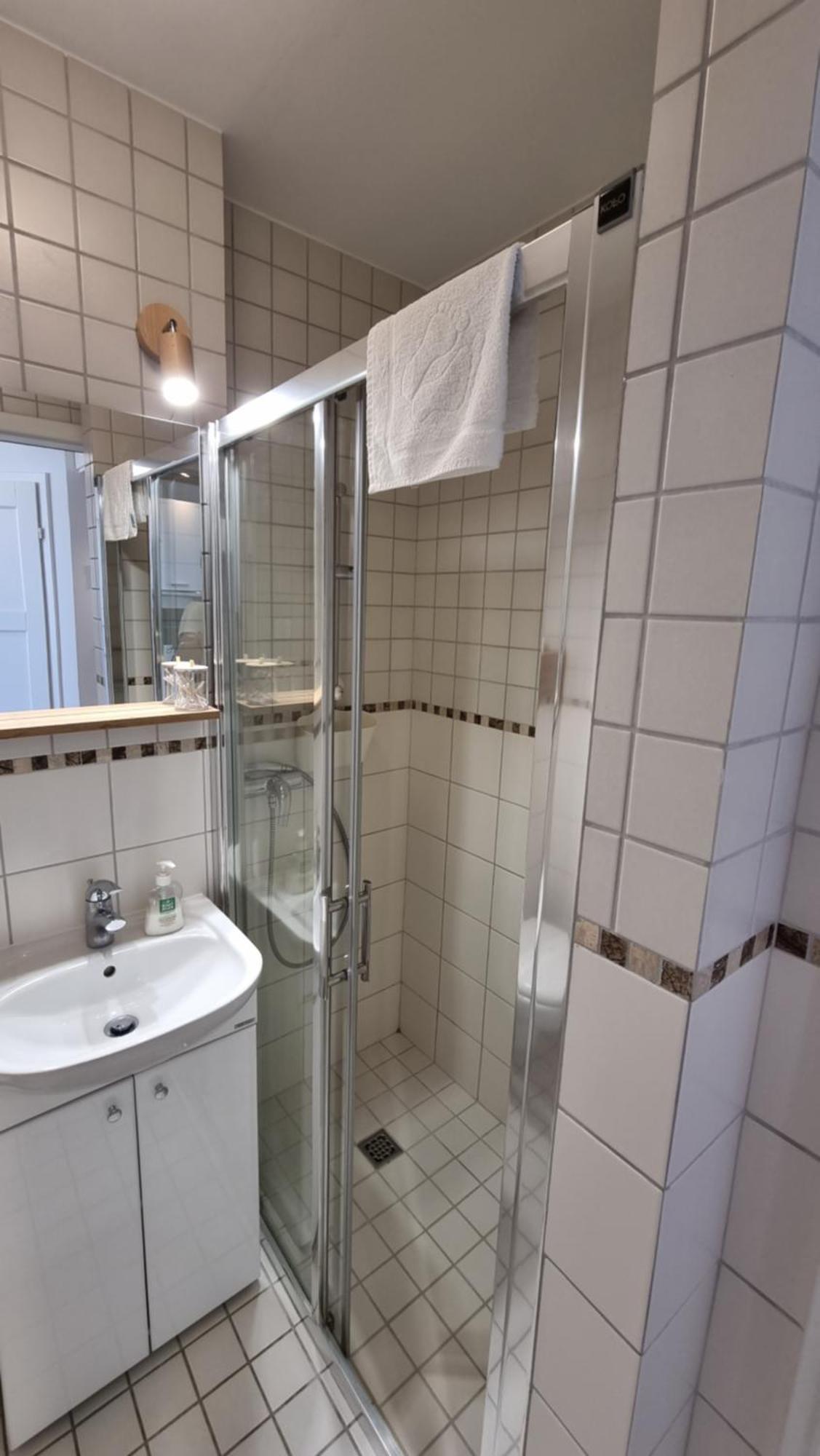 Like Home Flat B Warsaw Exterior photo
